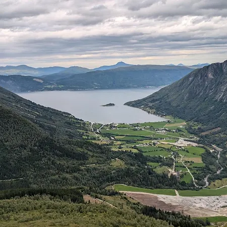 Flott I Vistdal, Romsdal *