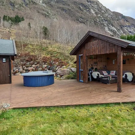 Flott I Vistdal, Romsdal Feriehus Myklebostad (More og Romsdal)