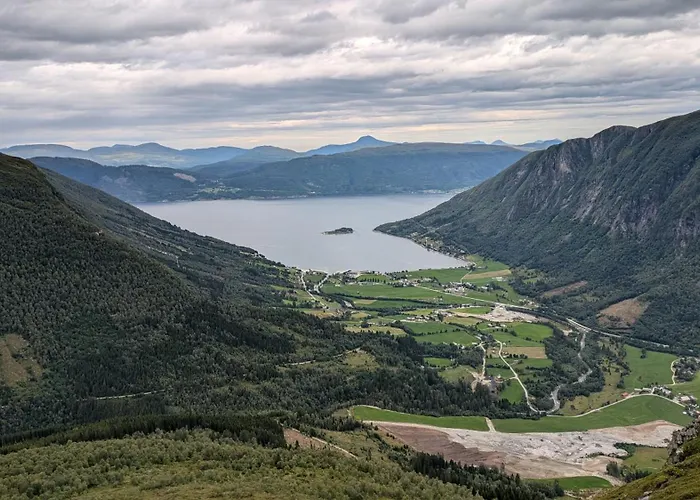 Flott I Vistdal, Romsdal *