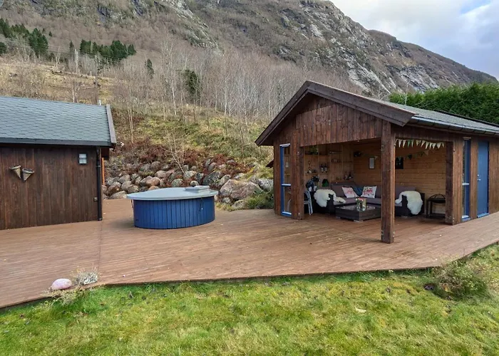 Flott I Vistdal, Romsdal Feriehus Myklebostad (More og Romsdal)